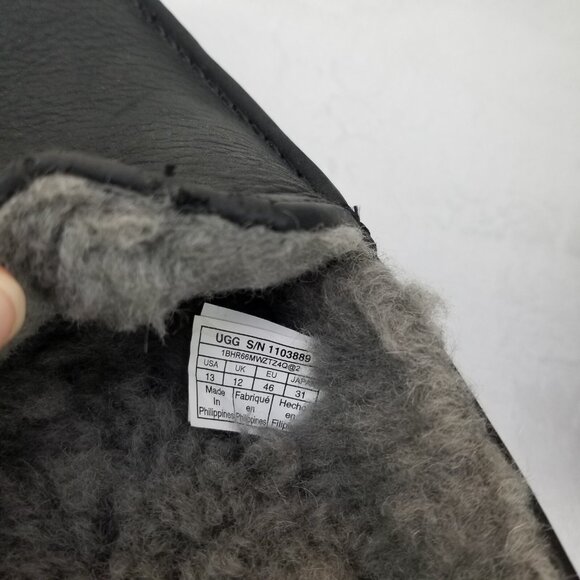 ✅UGG Ascot Black Leather Gray Sheepskin Lined Moc Toe Slippers Men’s 13 Comfort - Picture 4 of 12